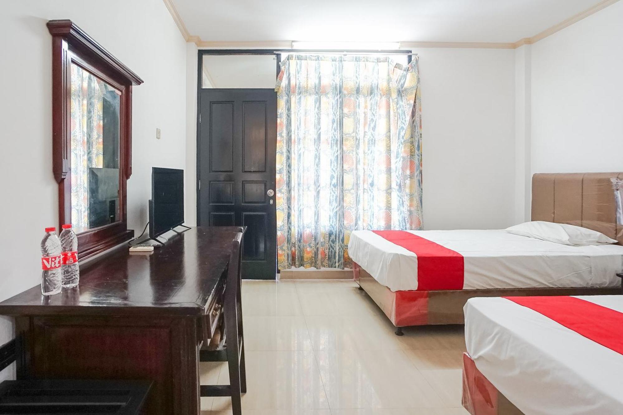 דנפסאר Hotel Oranjje מראה חיצוני תמונה