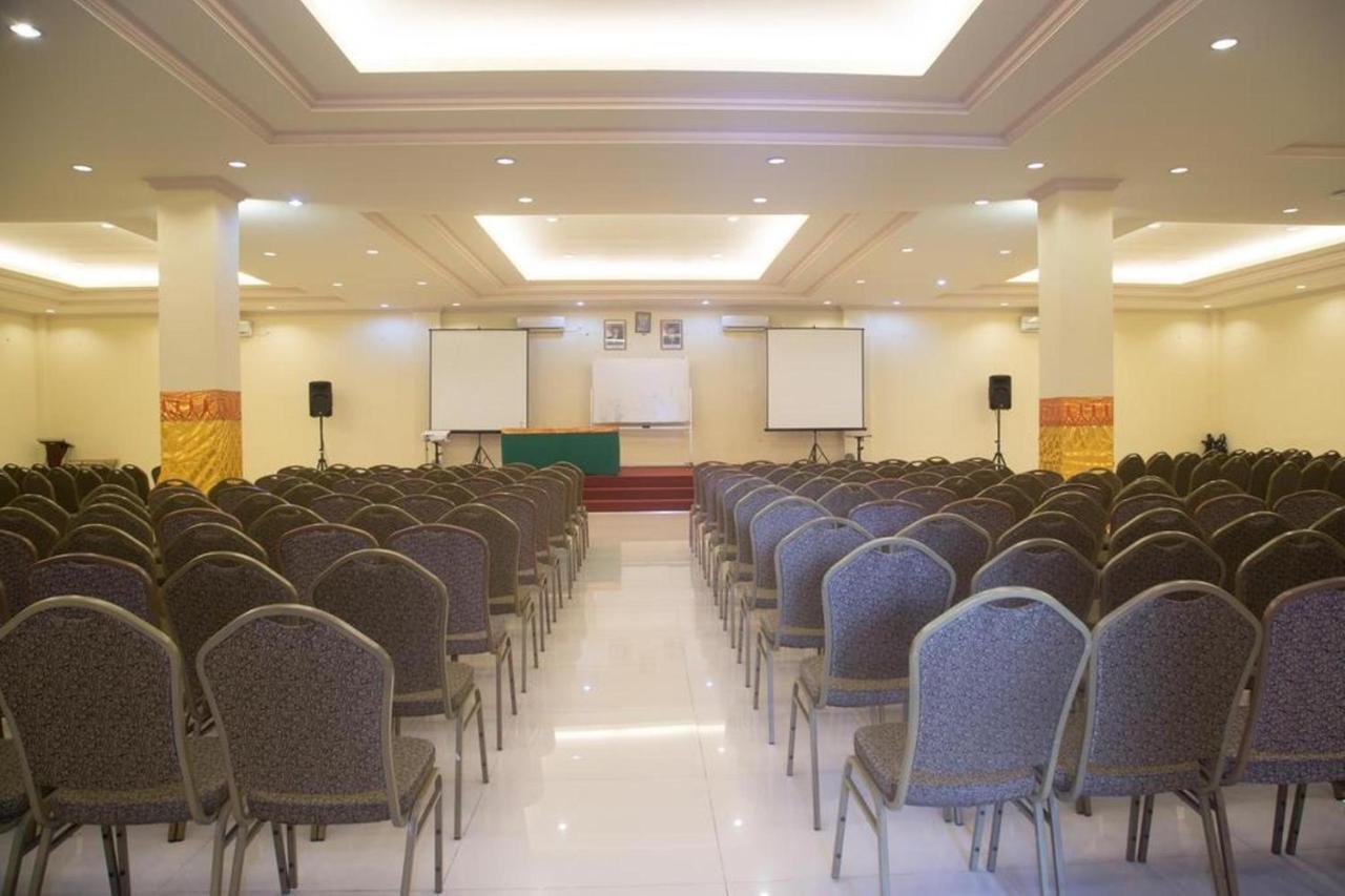 דנפסאר Hotel Oranjje מראה חיצוני תמונה